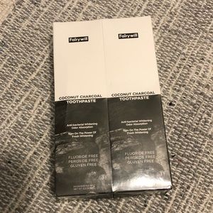 FAIRYWILL Coconut charcoal toothpaste